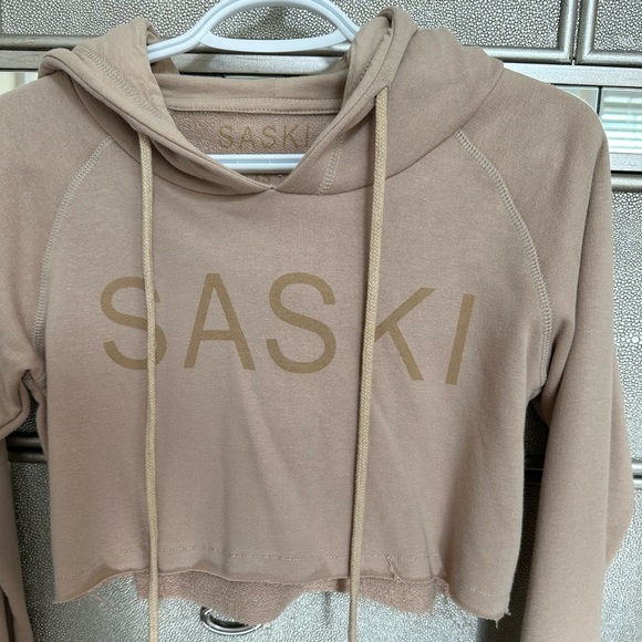 Saski Collection Cropped Hoodie - Picture 5 of 11